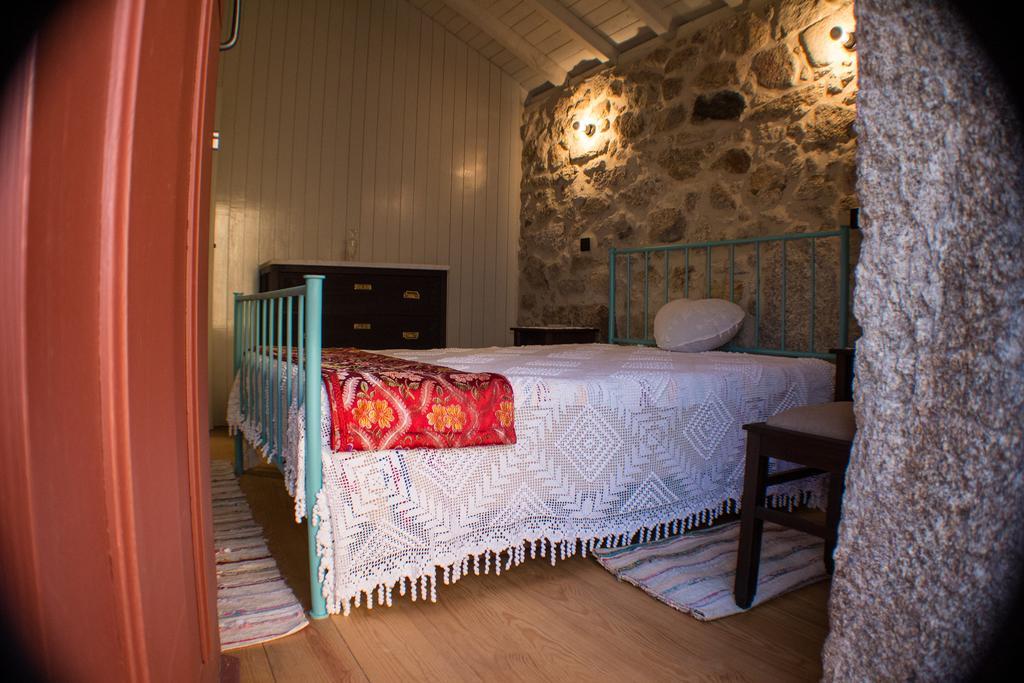 Casas Dos Avos Guest House Vale de Cambra Bilik gambar