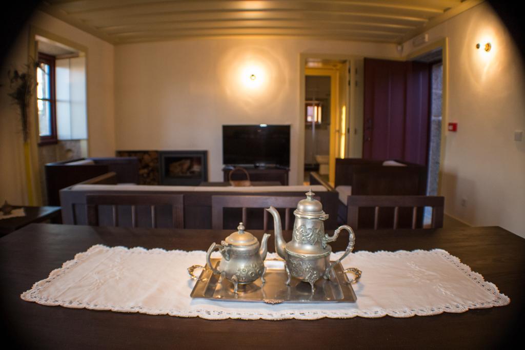 Casas Dos Avos Guest House Vale de Cambra Bilik gambar