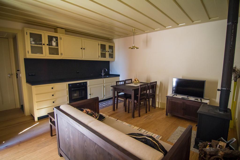 Casas Dos Avos Guest House Vale de Cambra Bilik gambar
