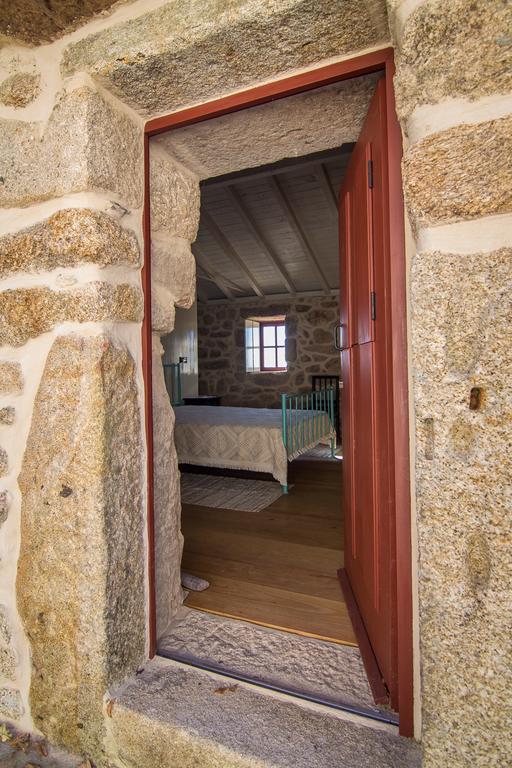Casas Dos Avos Guest House Vale de Cambra Bilik gambar