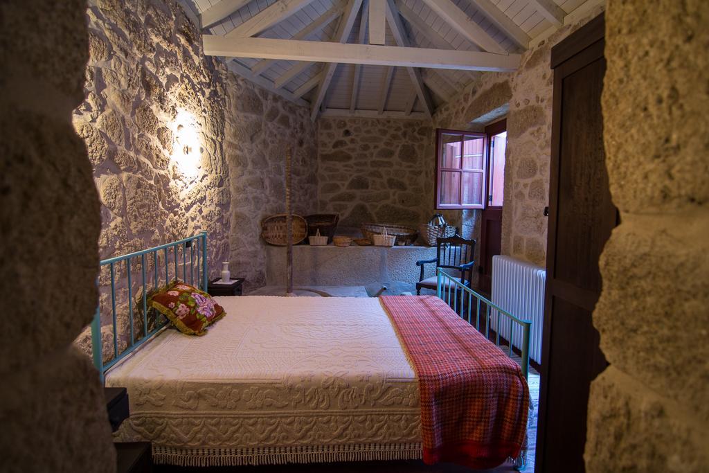 Casas Dos Avos Guest House Vale de Cambra Bilik gambar
