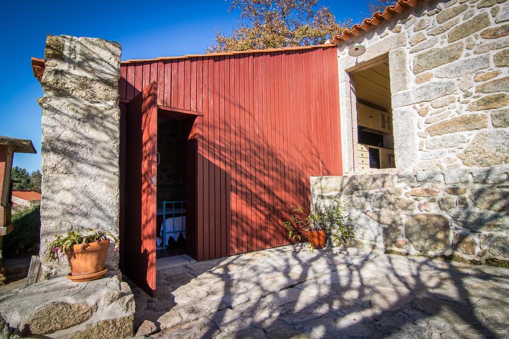 Casas Dos Avos Guest House Vale de Cambra Bilik gambar